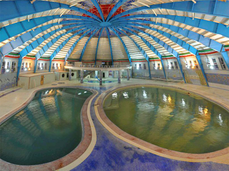 Sarein hot spring pool