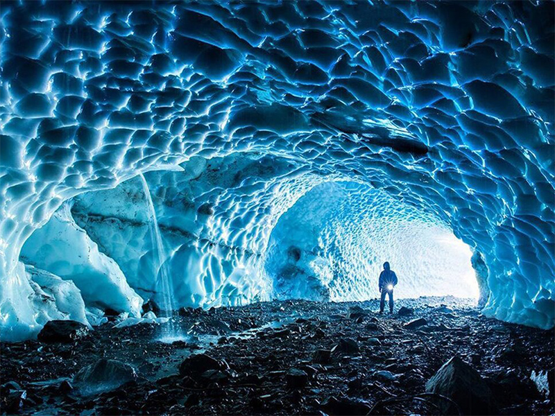 Chama Ice Cave, Iran